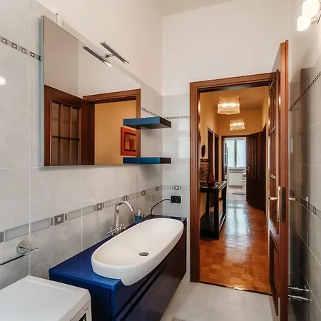 Vista Lario - Aqua * チェルノッビオ