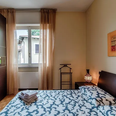 Vista Lario - Aqua チェルノッビオ